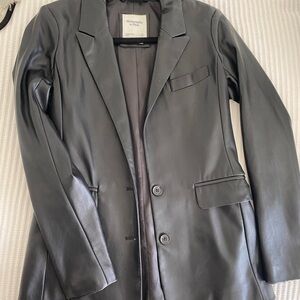 Abercrombie & Fitch Black Vegan Leather Single-Breasted Blazer